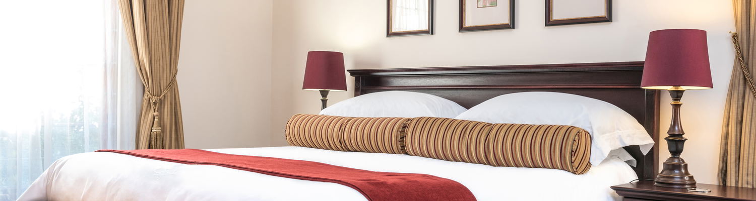 Shiraz Luxury bedroom