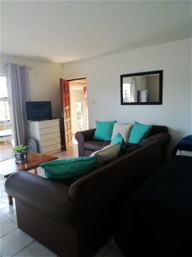Double room with shower and separate bathroom with shower