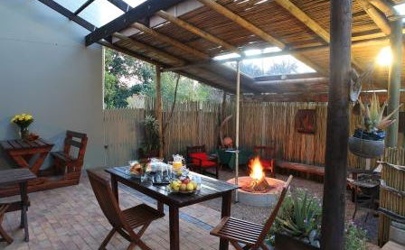 Lapa and Braai Area, Loerie Guest Lodge Lapa and Braai Area, Loerie Guest Lodge