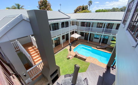 Swimming pool at Loerie Guest Lodge Swimming pool at Loerie Guest Lodge