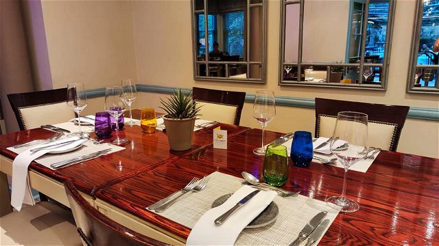 Michal Méchant’s review on dining at Monneaux Restaurant