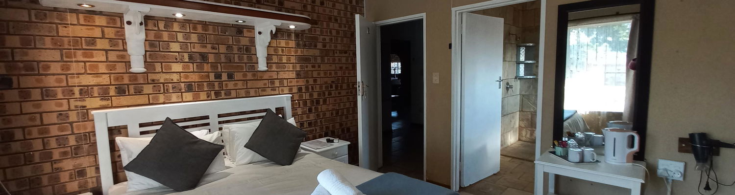 Luxury room for a couple celebrating special occasions @ Autumn Breeze Manor Guesthouse