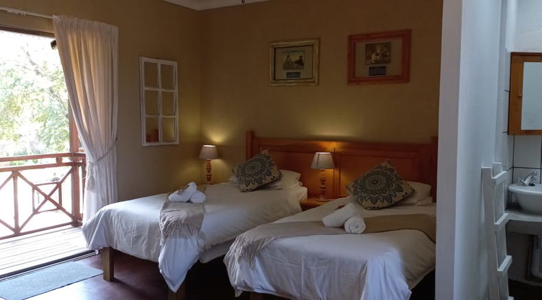 Room 4 - Twin Beds