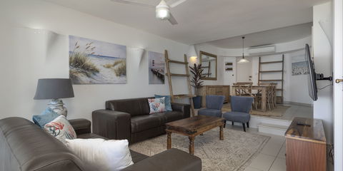 Apartment Layout and Amenities