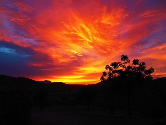 Kapika Waterfall Lodge/Epupa Lodge, Namibia/ - Sundowner