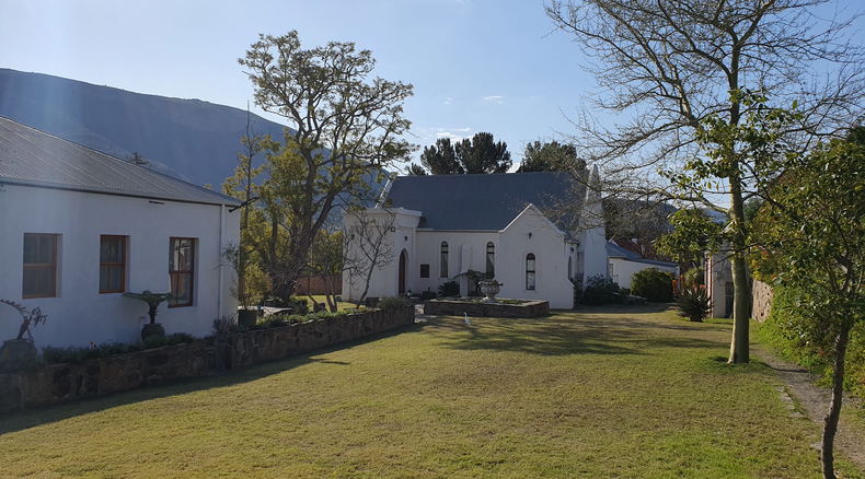 Angler and Antelope Guesthouse, Somerset East (now KwaNojoli), Eastern Cape Karoo, South Africa