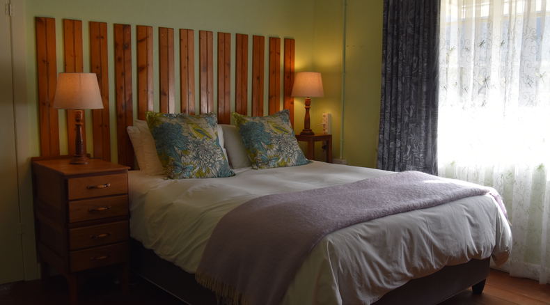 Self-catering accommodation, Angler & Antelope, Somerset East, South Africa Self-catering accommodation, Angler & Antelope, Somerset East, South Africa