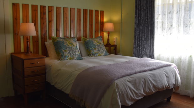 Self-catering accommodation, Angler & Antelope, Somerset East, South Africa Self-catering accommodation, Angler & Antelope, Somerset East, South Africa
