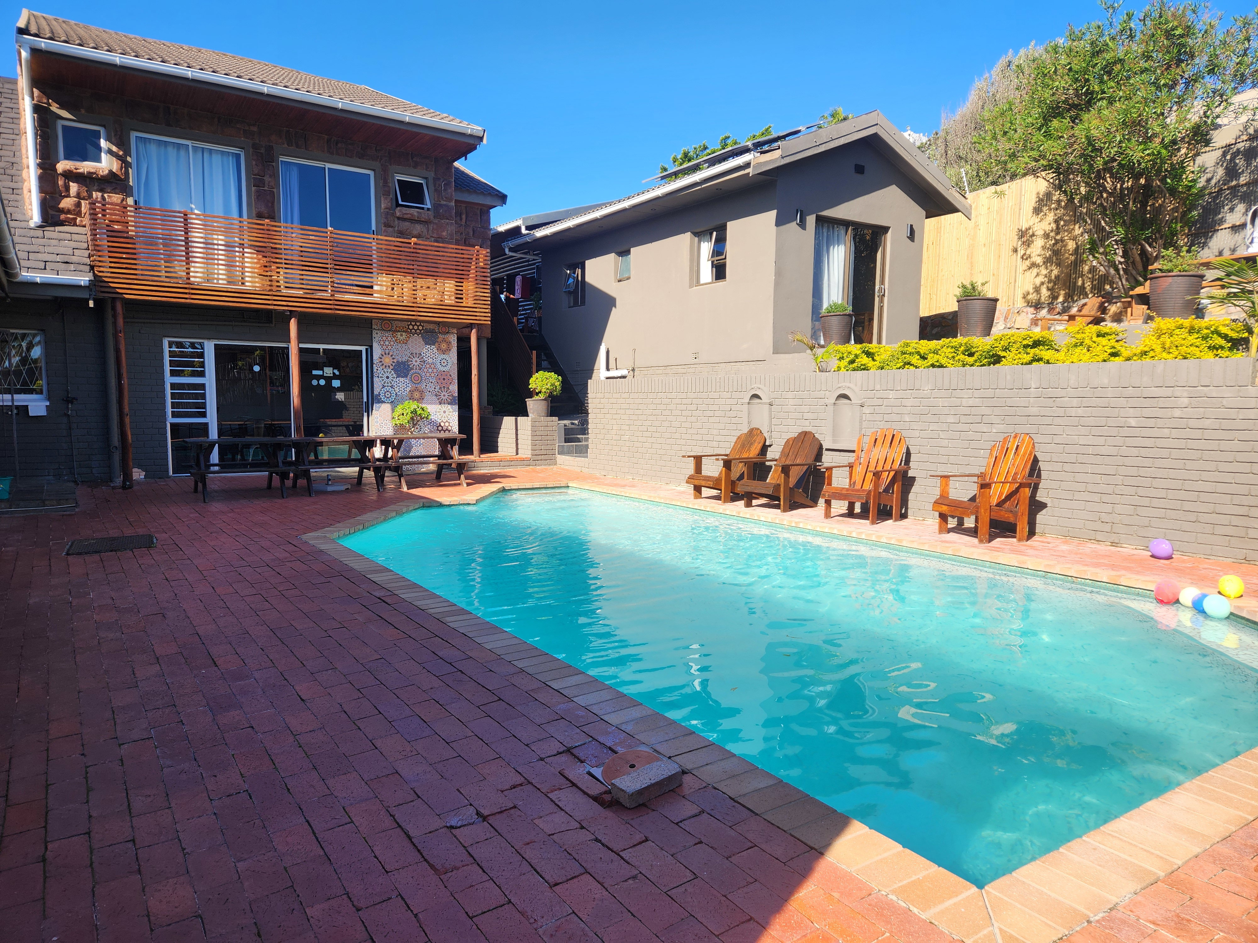Lungile Backpackers - Port Elizabeth