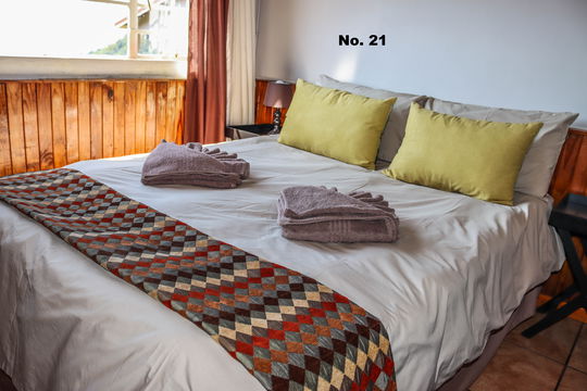 No. 21 Bedroom