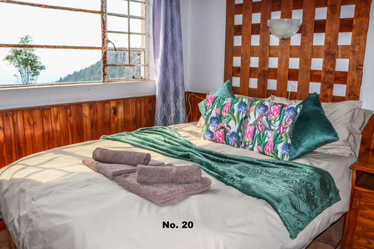 No. 20 Bedroom