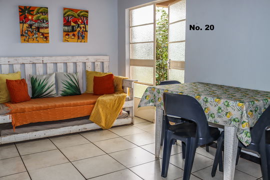 No. 20 Open plan Living room