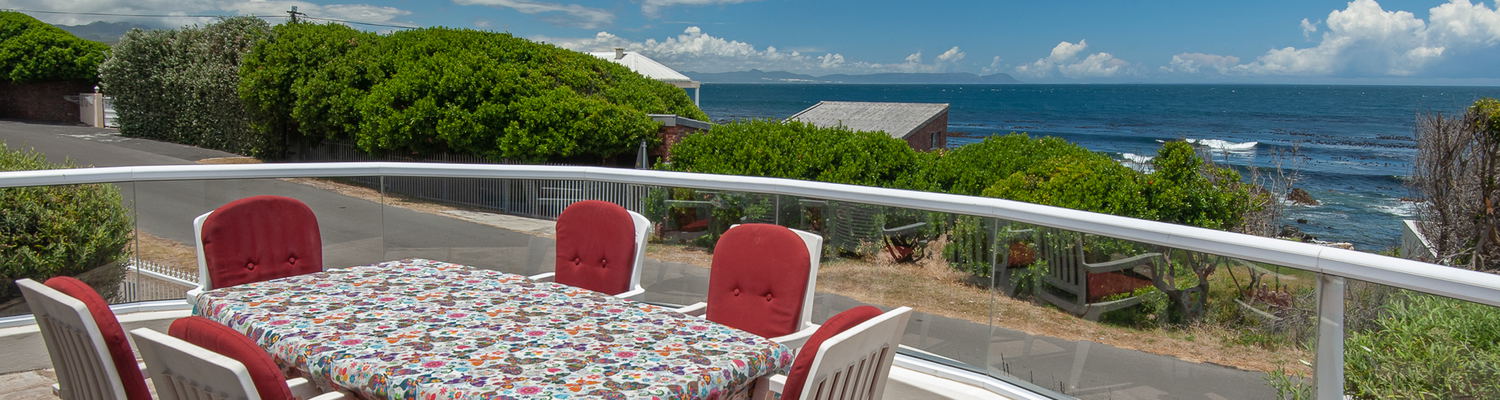 8 On Bietou, Hermanus Holiday Rentals, Self-catering accommodation in Vermont, Holiday home close to the beach, Holiday house with amazing sea views, Hermanus Holiday Rentals