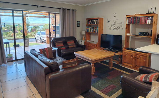 39 on Fairmont in Lagoon Edge Estate, Hermanus Holiday Rentals, Self-catering accommodation in, Holiday house on a Lagoon Edge and close to the Voëlklip and Grotto Beach. Hermanus Holiday Rentals 39 on Fairmont in Lagoon Edge Estate, Hermanus Holiday Rentals, Self-catering accommodation in, Holiday house on a Lagoon Edge and close to the Voëlklip and Grotto Beach. Hermanus Holiday Rentals
