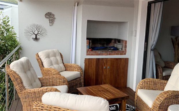 Matopos, Hermanus Holiday Rentals, Self-catering accommodation in Vermont Hermanus, Holiday home close to the beach, Holiday Apartment with Kol Kol wood tub, Hermanus Holiday Rentals Matopos, Hermanus Holiday Rentals, Self-catering accommodation in Vermont Hermanus, Holiday home close to the beach, Holiday Apartment with Kol Kol wood tub, Hermanus Holiday Rentals
