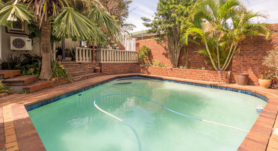Outdoor Swimming Pool
