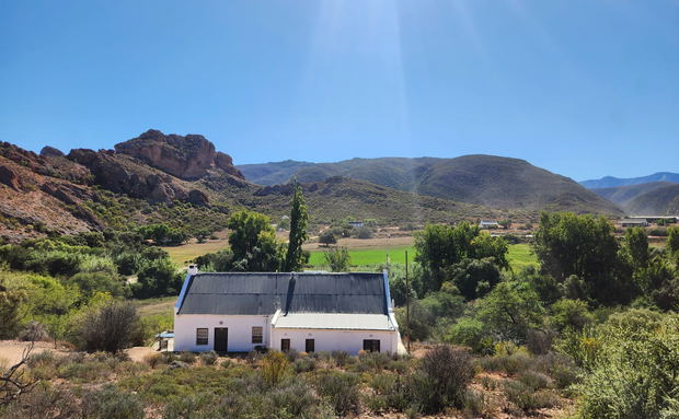 Red stone hills Bushman Cottage Accommodation Red stone hills Bushman Cottage Accommodation