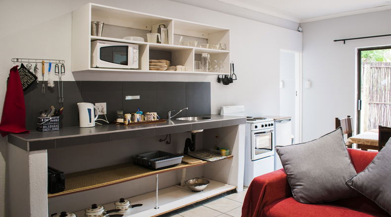 Self catering Unit 2 Kitchenette / Lounge / Dining area