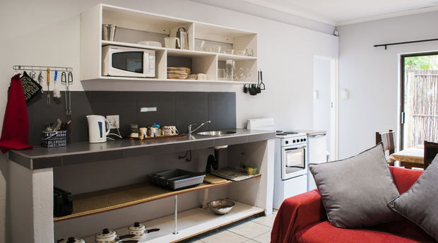 Self catering Unit 2 Kitchenette / Lounge / Dining area Self catering Unit 2 Kitchenette / Lounge / Dining area