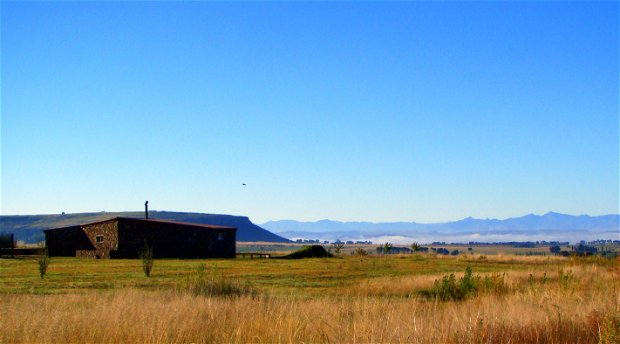 Mongoose Self Catering Cottage, one of three family cottages at Amohela ho Spitskop Country Retreat & Conservancy in the Eastern Free State between Ficksburg & Clocolan.