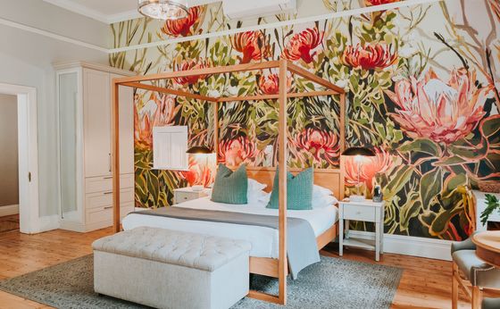 Honeymoon Studio