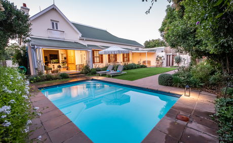 Self catering accommodation in Stellenbosch, private pool