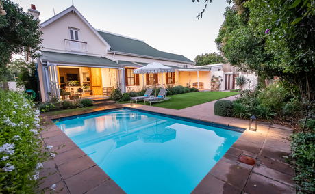 Self catering accommodation in Stellenbosch, private pool Self catering accommodation in Stellenbosch, private pool