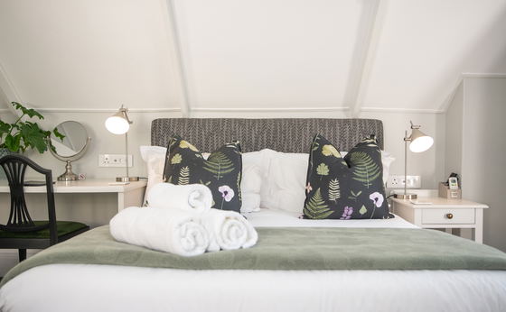 Loft Guest Room - Room 7