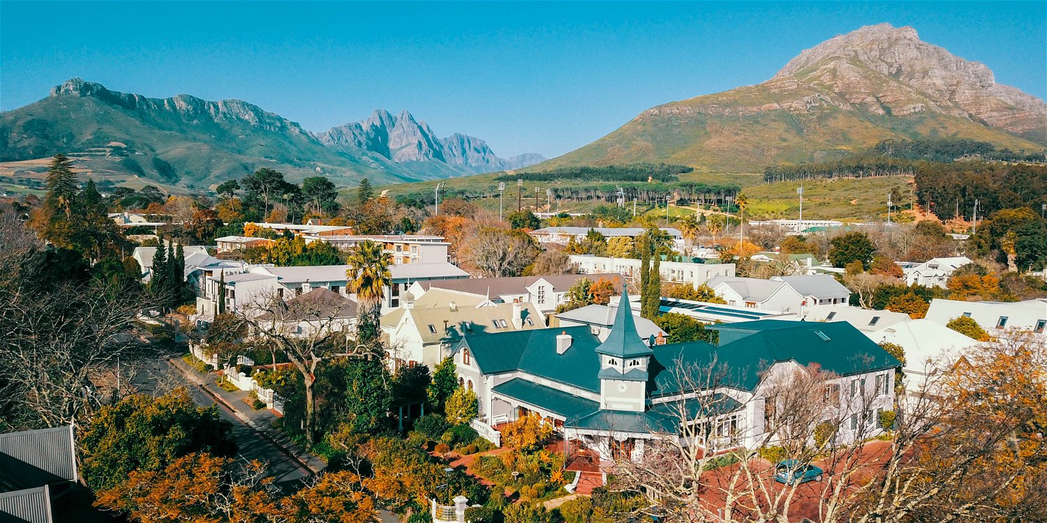 Aerial view of Bonne Esperance Guest House Stellenbosch landmark with Jonkershoek in the background
