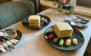 Bonne Esperance Café Cake Painting Experience