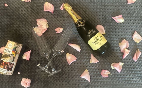 ROMANTIC ADD-ON 