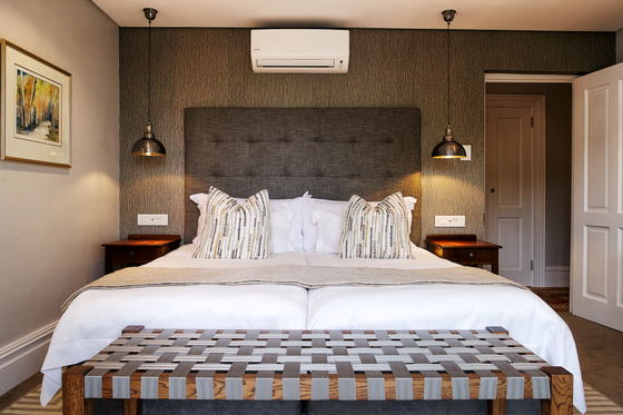 Waal paper, statement headboard, classic elegance, Stellenbosch accommodation