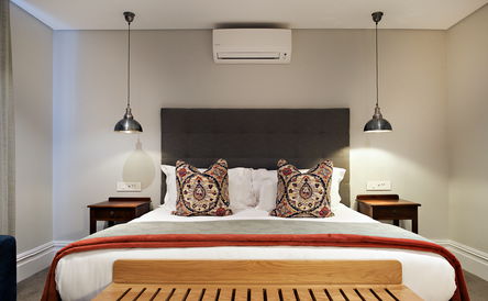 Classic Family Room - Room 17