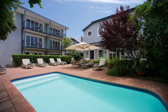 Pool Bonne Esperance Guest House