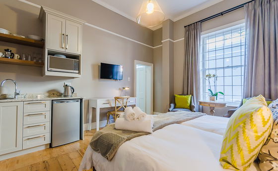 Studio Apartment 5