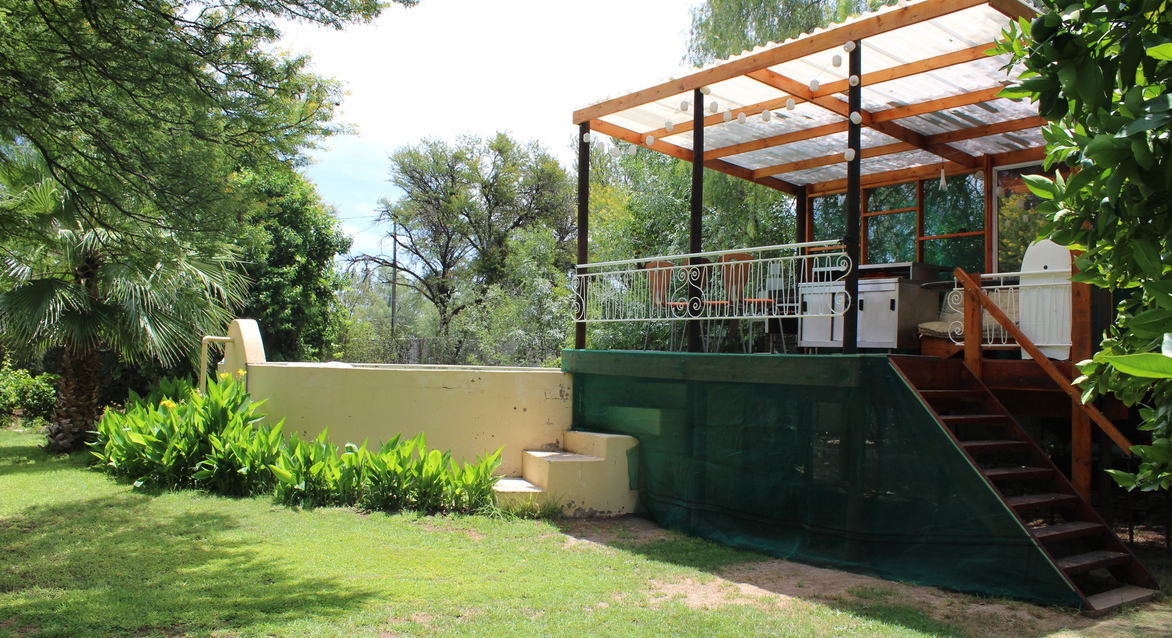 Everything you need for that Perfect stop over or summer get away haven in Beaufort West.