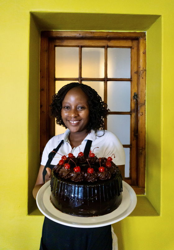 Ennety with a fresh chocolate cake