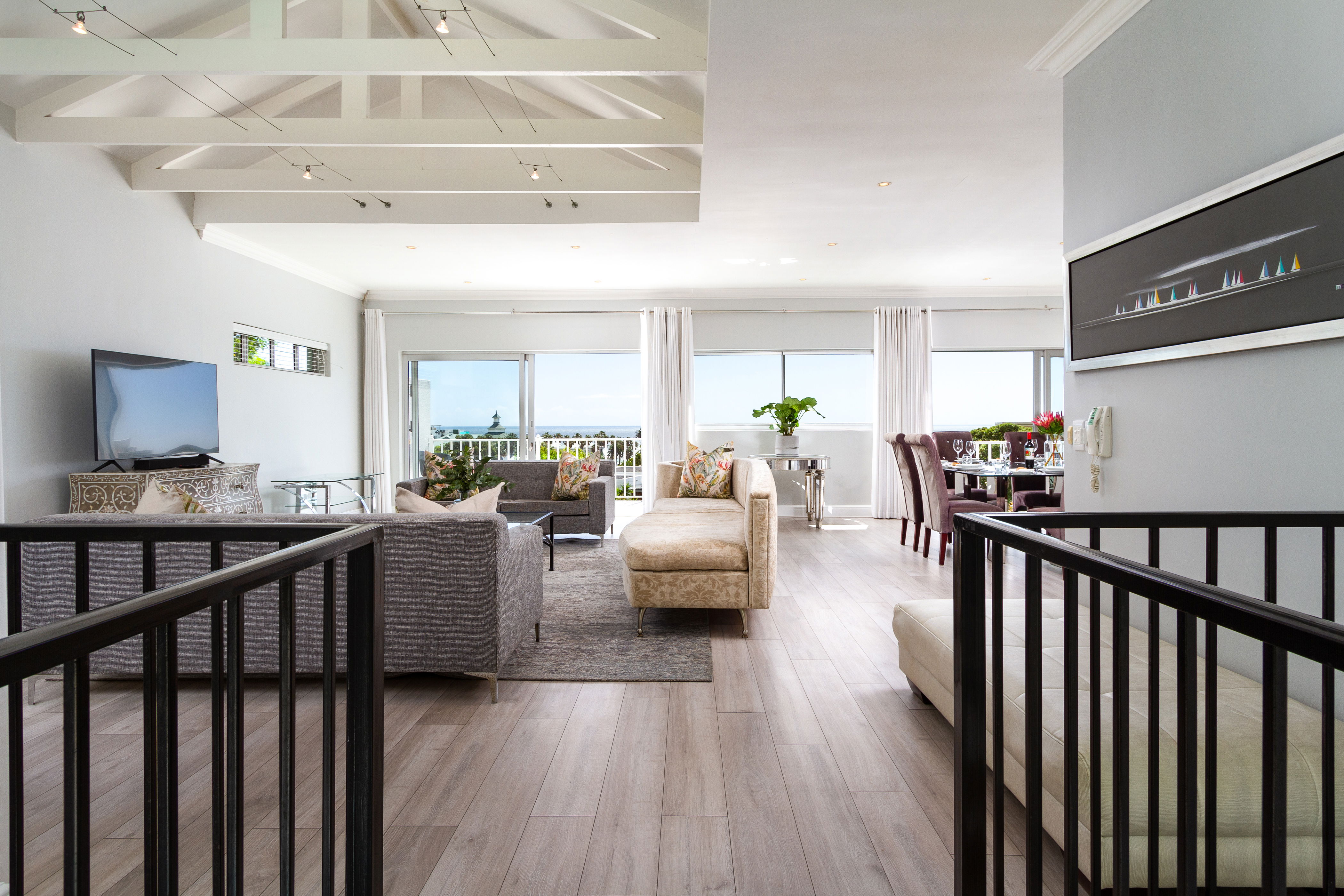 CENTRAL DRIVE 17A