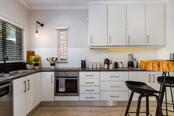 Fully equipped, self catering kitchen Fully equipped, self catering kitchen