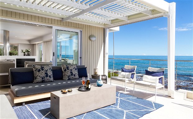 Private patio with specacular ocean views