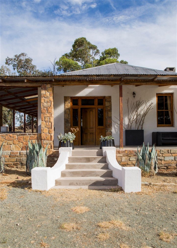 Karoo cottage on Sneeuberg Nature Reserve near Graaff-Reinet and Nieu-Bethesda Karoo cottage on Sneeuberg Nature Reserve near Graaff-Reinet and Nieu-Bethesda