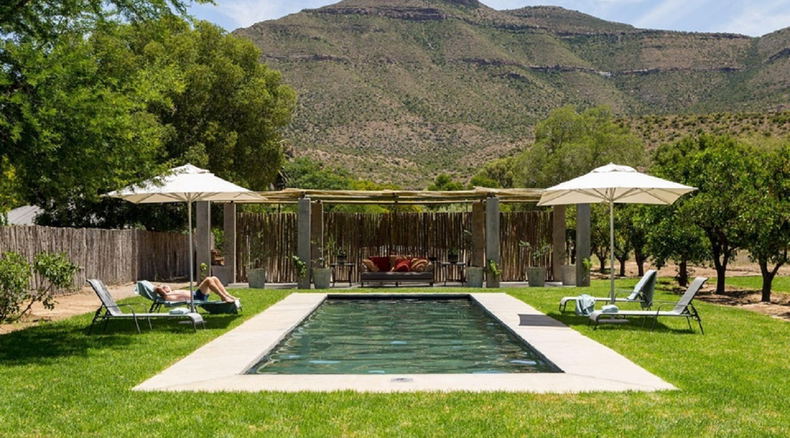 Langhuis Guesthouse pool Graaff Reinet Langhuis Guesthouse pool Graaff Reinet