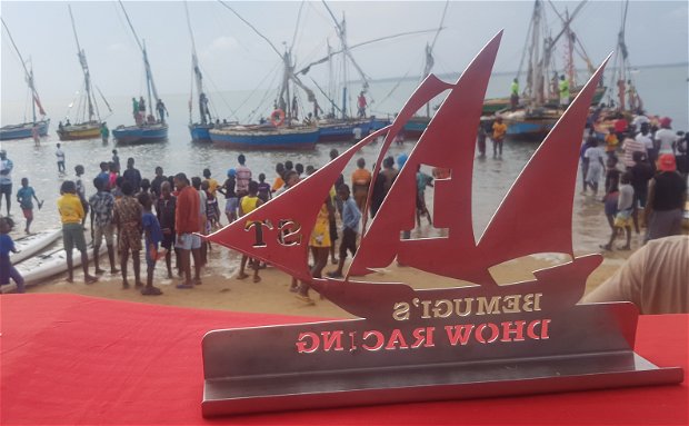 Trofee and dhow
