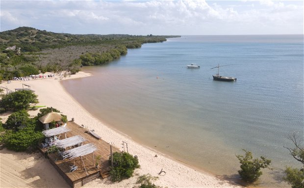 Sunset Deck - Bemugi's, Santa Maria, Mozambique