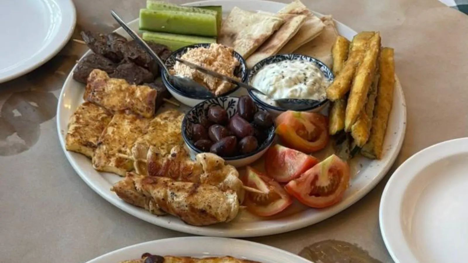 Local dining experiences in St Lucia Local restaurants and dining experiences in St Lucia, KwaZulu-Natal