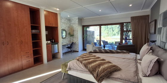 Luxury Suite