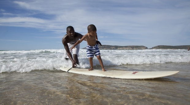 Plettenberg Bay has been awarded 8 international Blue Flag Awards for the 2025/2026 season and a Green Coast Award for Nature’s Valley at the Wildlife and Environment Society of South Africa (WESSA) Blue Flag and Green Coast Awards.