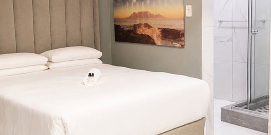 Book your stay at Shelly Beach Lodge this October