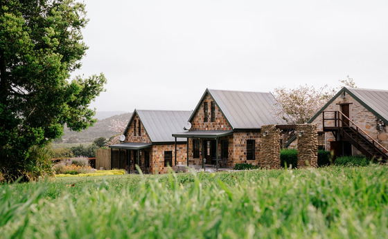 War Admiral I 4-sleeper self-catering stone cottage