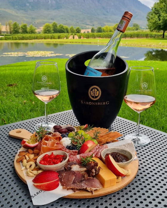 Exclusive Bergsicht Experience: Wine, Art & Views at Saronsberg